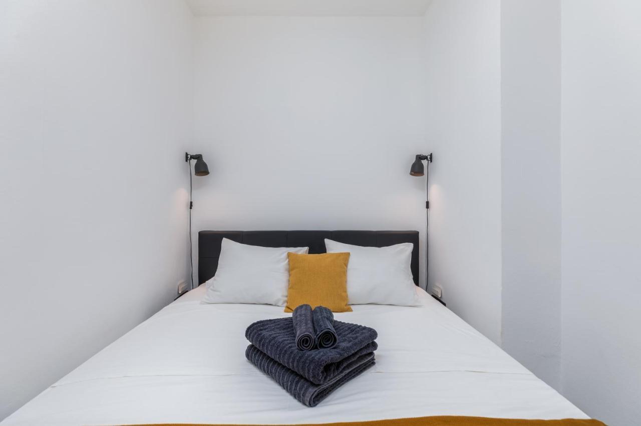 3 Minutes From The Beach: Lovely Studio Apartment Пула Екстериор снимка